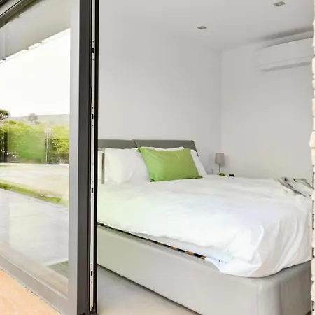 D'architecte Avec Piscine Chauffee Pour 10 ! - D'architecte Avec Piscine Chauffee Pour 10 ! Mae-1853 *