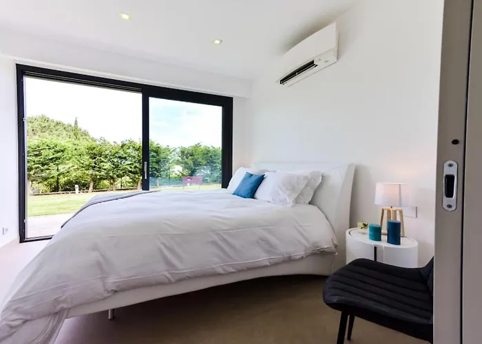 D'architecte Avec Piscine Chauffee Pour 10 ! - D'architecte Avec Piscine Chauffee Pour 10 ! Mae-1853 *