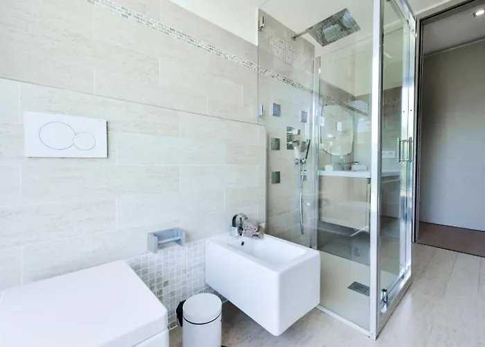 D'architecte Avec Piscine Chauffee Pour 10 ! - D'architecte Avec Piscine Chauffee Pour 10 ! Mae-1853 别墅 Mandelieu